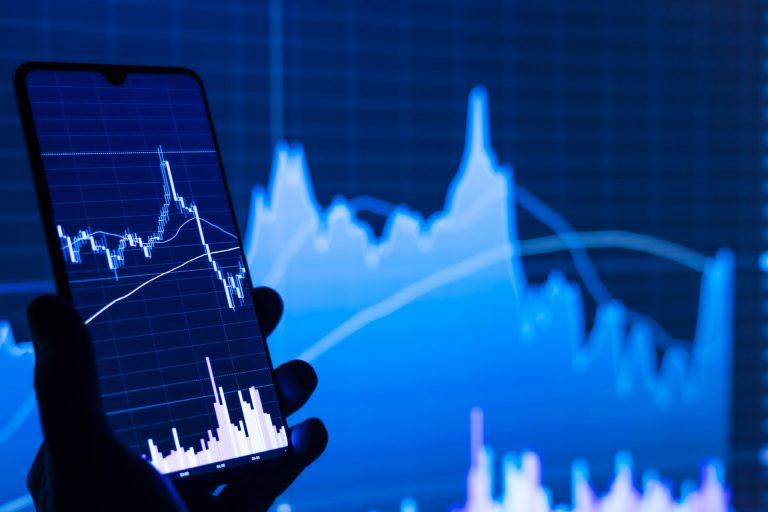 UK Successfully Auctions £1 Billion in Inflation-Linked Government Bonds